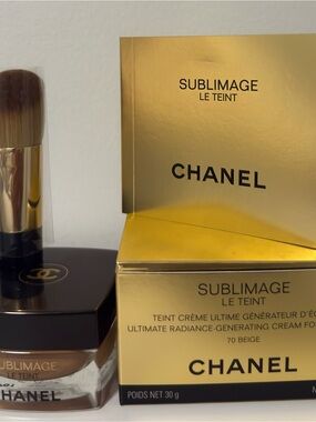 CHANEL Sublimage Le Teint Cream Foundation - Gold & Beige
